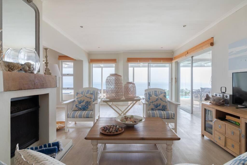La Petite Baleine Oceanfront Luxury Villa De Kelders Exterior foto